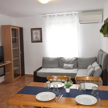 Διαμέρισμα Anacasa Plaza Luis Arranz Centro Ap3147